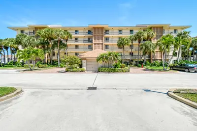 2401 Marina Isle Way 503, Jupiter – Condominium for sale