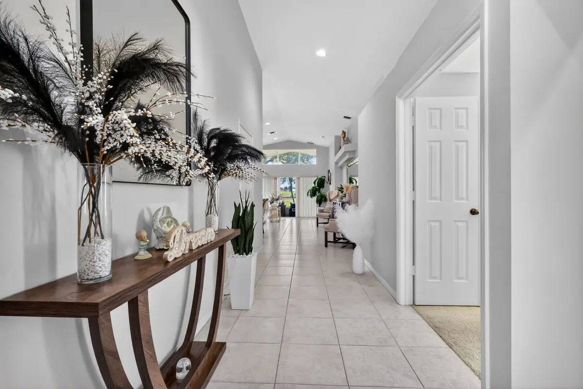 ENTRY HALLWAY at 7207 Modena Drive, Boynton Beach