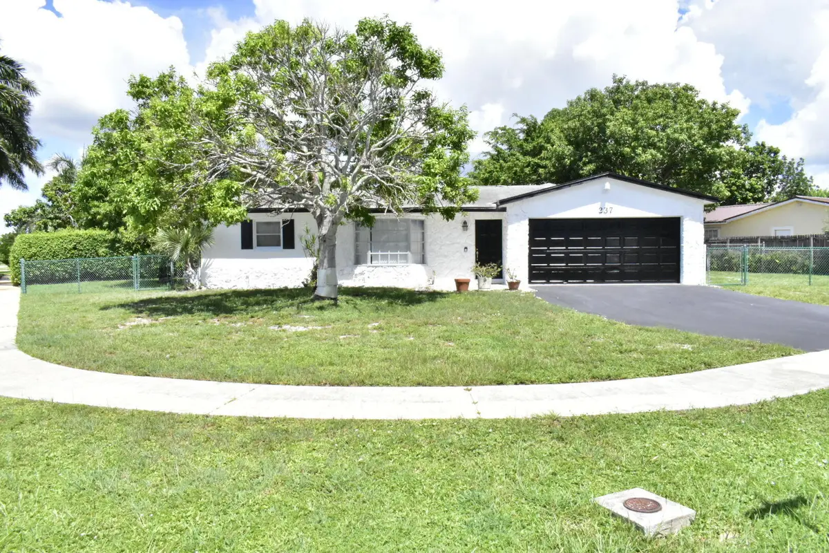 Front Exterior-corner lot at 237 Porter Place, West Palm Beach