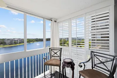 2900 N Course Drive 909, Pompano Beach – sold