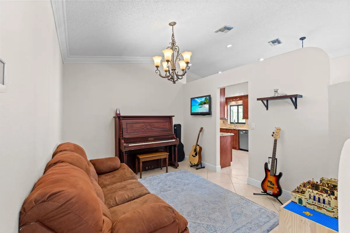 23-web-or-mls-A7409560 at 5260 NW 98th Lane, Coral Springs