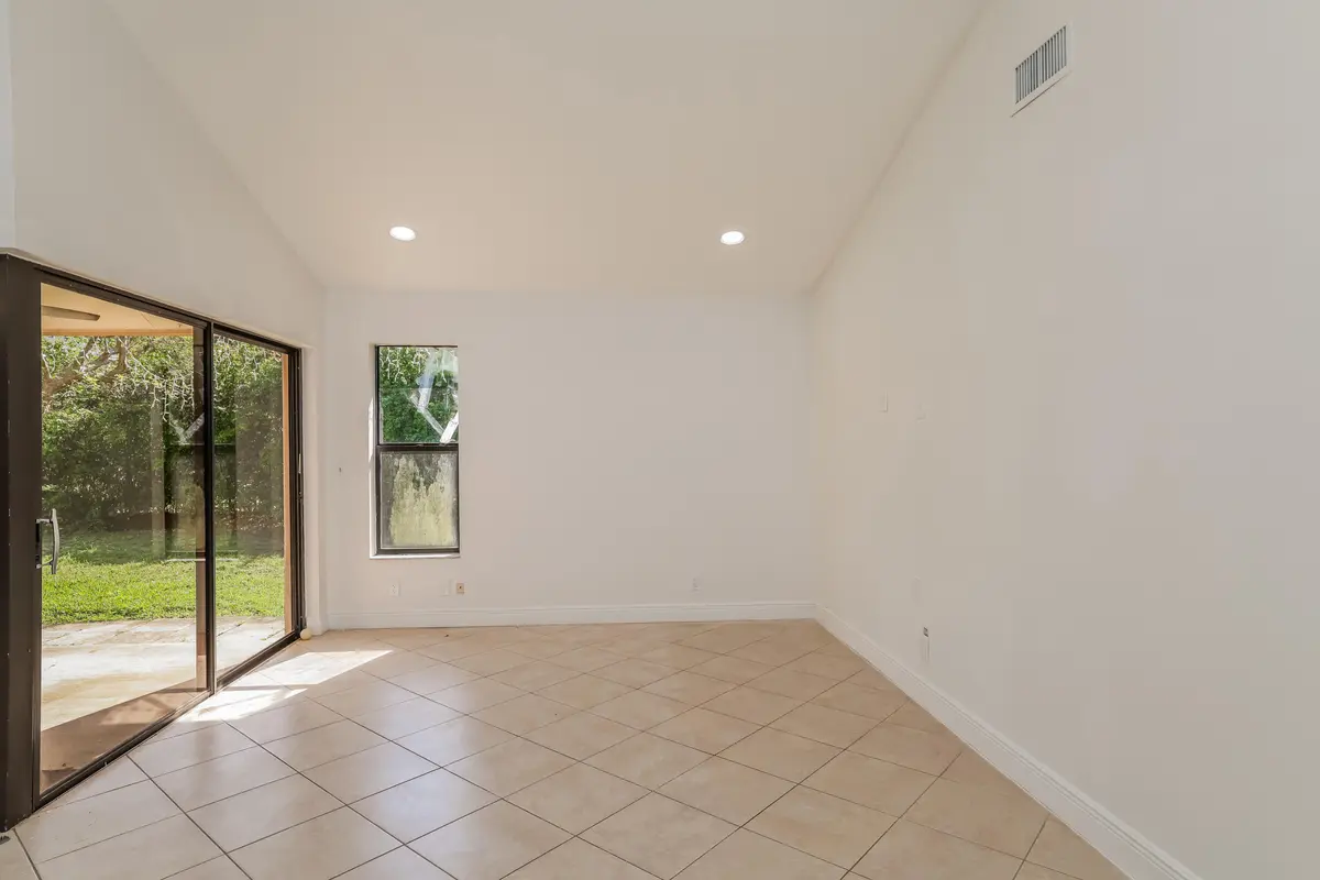 003-photo-living-room-15274953 at 5134 NW 42nd Terrace, Coconut Creek