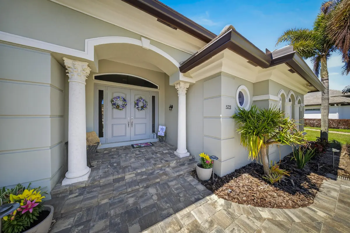Front Porch Driveway at 523 SW Squire Johns Lane, Palm City