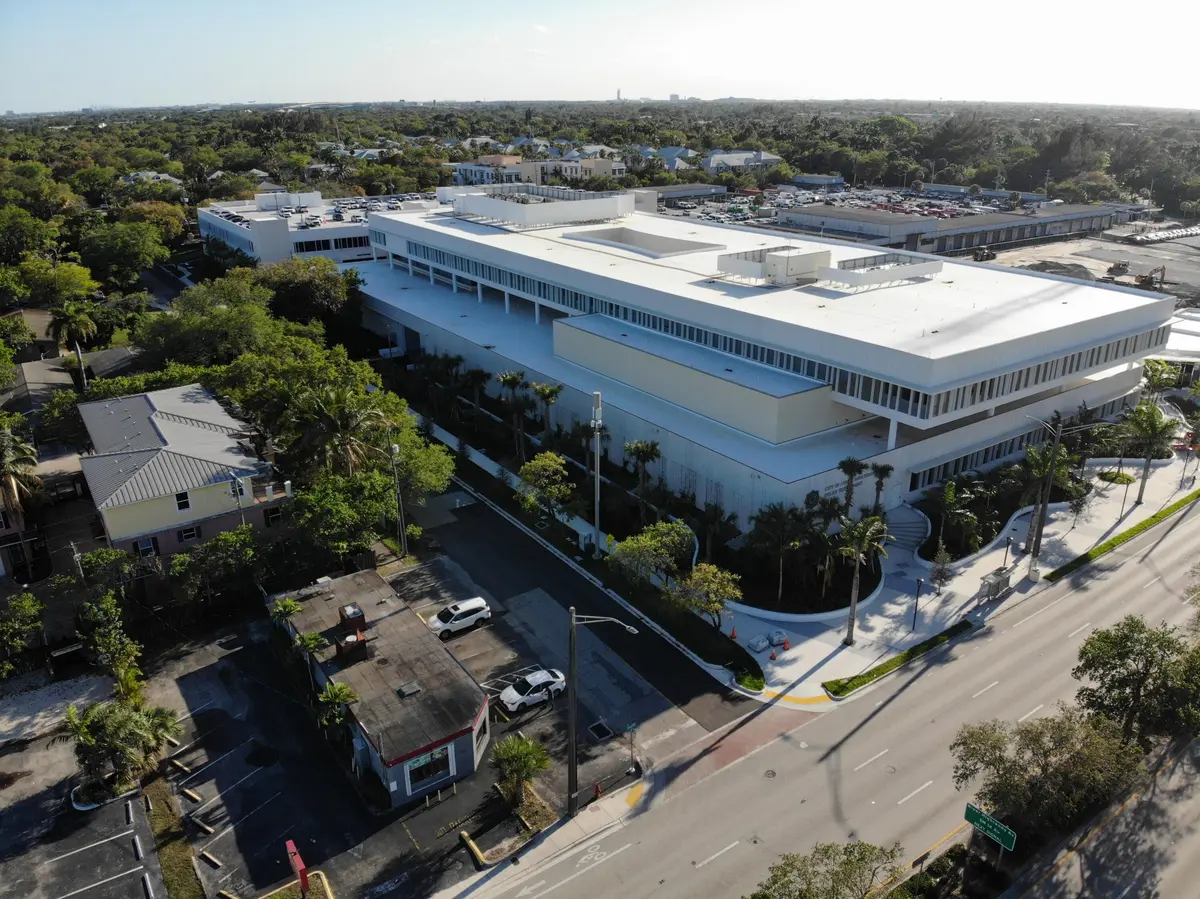 1122 W Broward Blvd at 1122 W Broward Boulevard, Fort Lauderdale