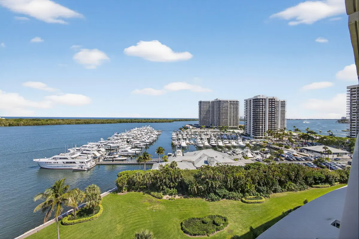 47-web-or-mls-5D1A7856 at 124 Lakeshore Drive 1130, North Palm Beach