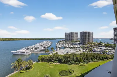 124 Lakeshore Drive 1130, North Palm Beach – sold
