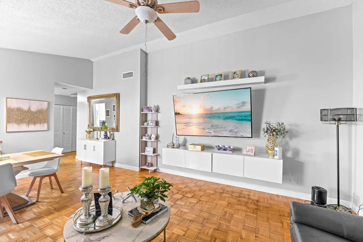 10-web-or-mls-A7409359 at 5710 Dewberry Way, West Palm Beach