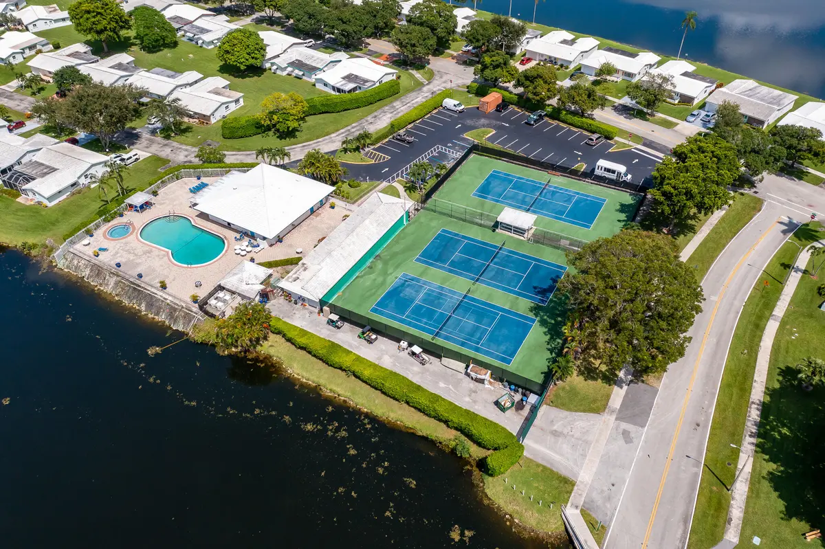1050 NW 90th Way, Plantation, FL – photo 4