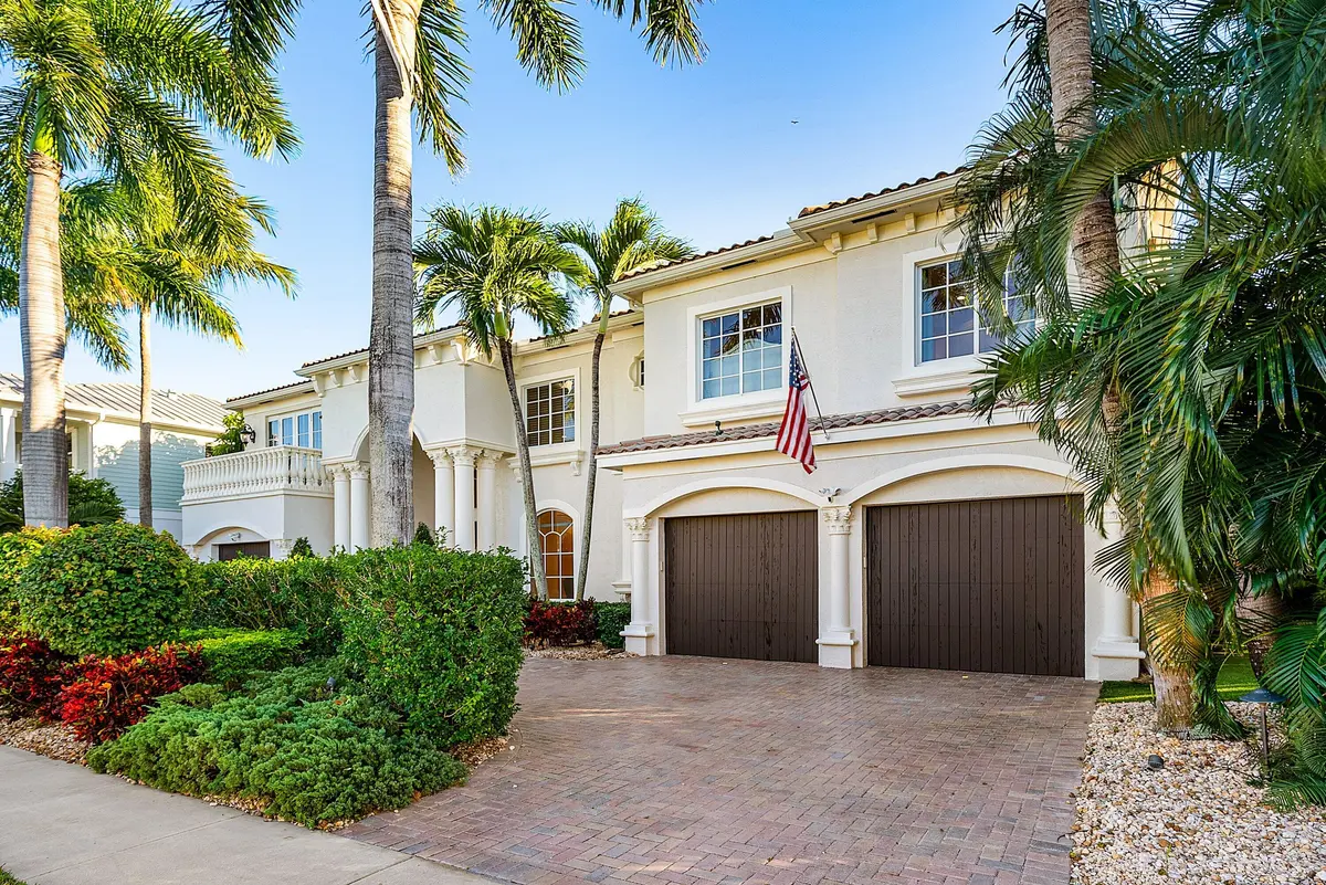 002-712Northeast71stStreet-BocaRaton-FL- at 712 NE 71st Street, Boca Raton