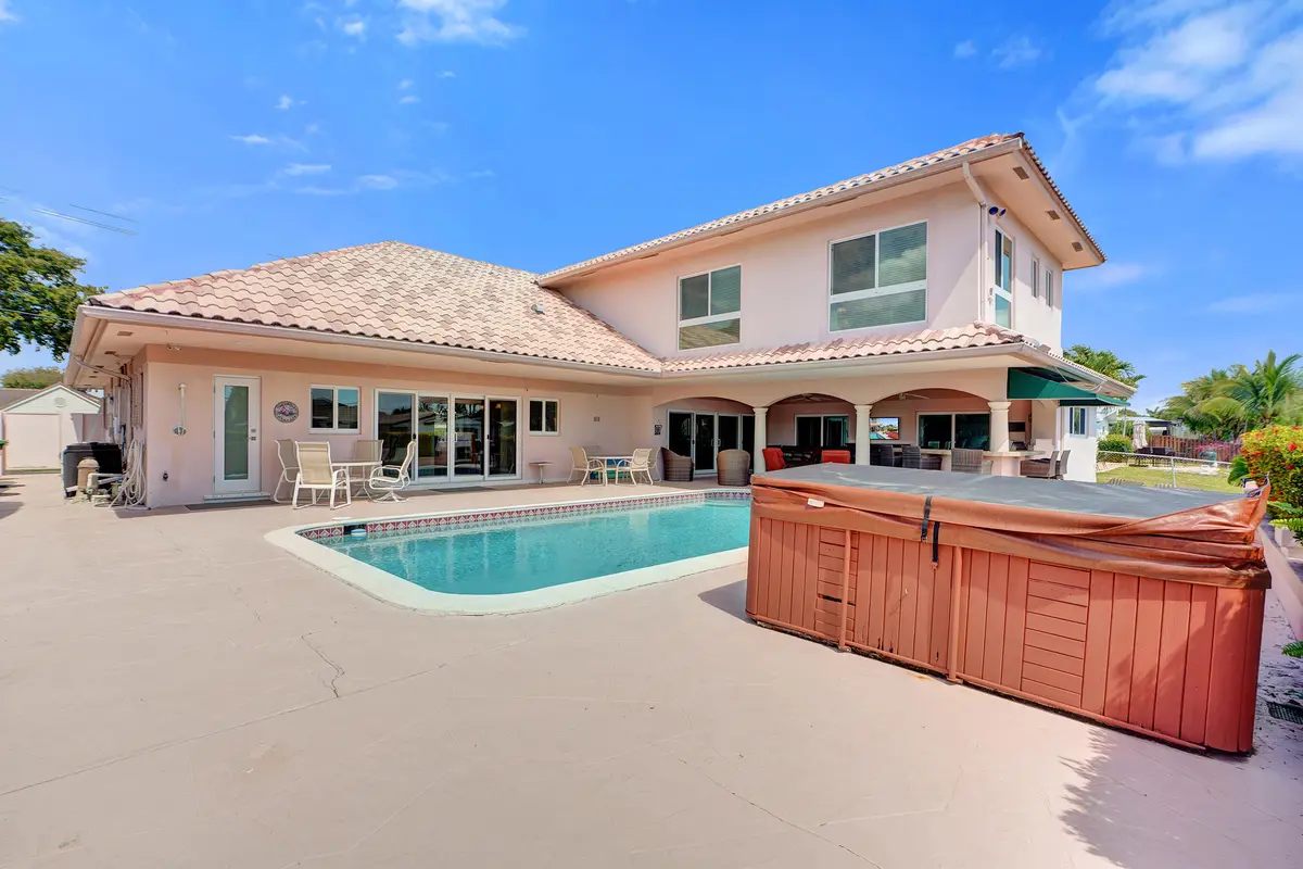 DSC03874 at 5530 Bayview Drive, Fort Lauderdale