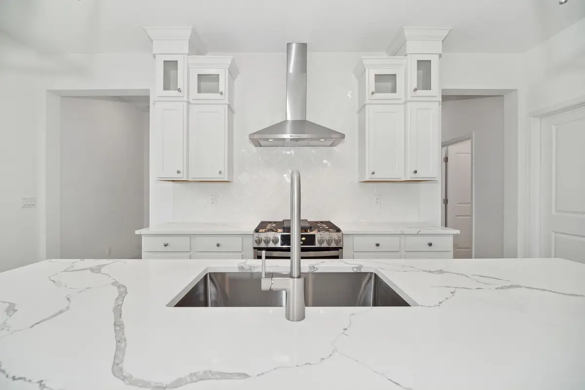 Kitchen at 10075 NW Dreamweaver Road, Port St. Lucie