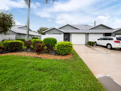 6776 SE Yorktown Drive, Hobe Sound – sold