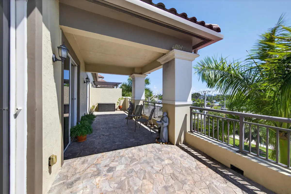 mcclellan-7 at 2631 NE 14th Avenue 406, Wilton Manors