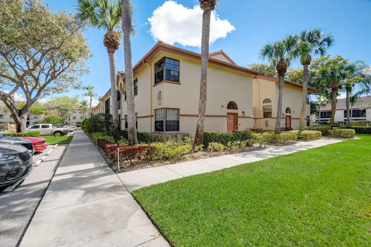 Splendido Ct N-001 at 5091 Splendido Court N, Boynton Beach