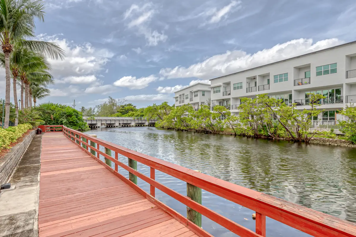 mcclellan-64 at 2631 NE 14th Avenue 406, Wilton Manors