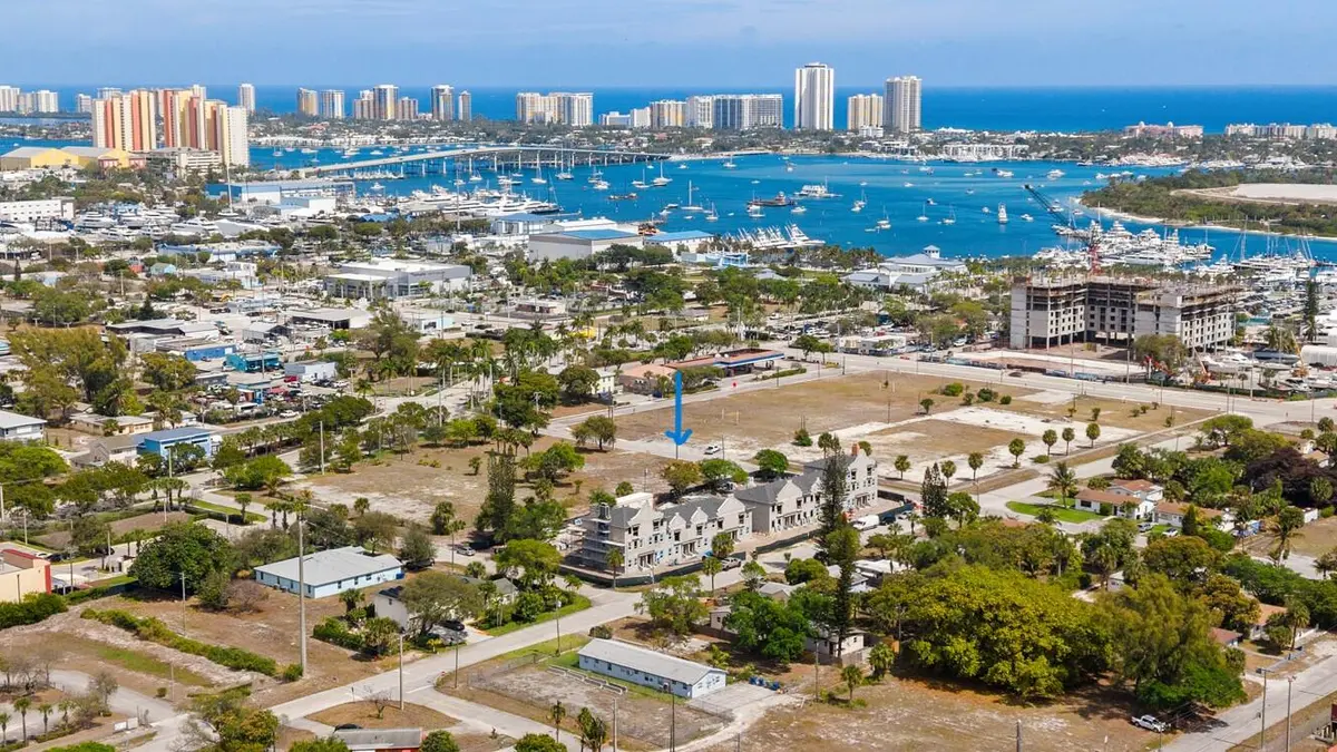 L Onz arieal 2 at 1101 W 11th Street, Riviera Beach
