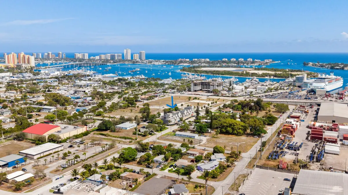 L Onz ariel 3 at 1101 W 11th Street, Riviera Beach