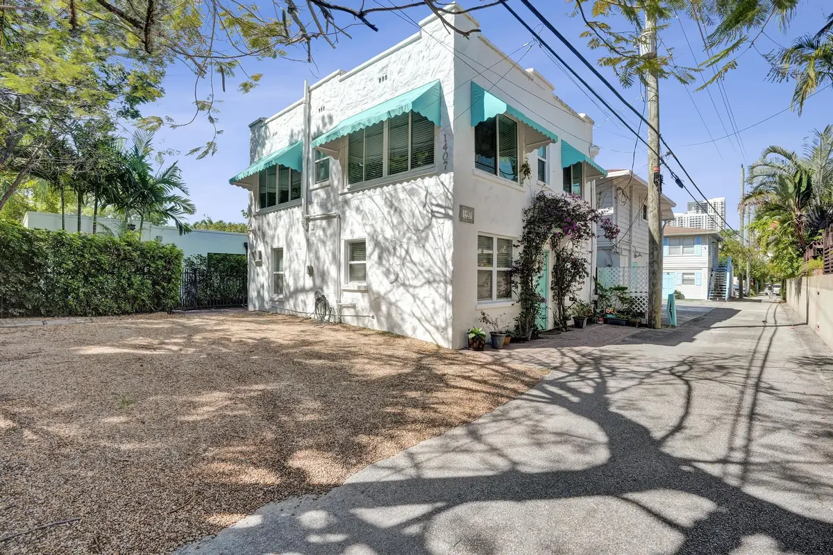 DSC02510 at 1405 SE 2nd Street, Fort Lauderdale