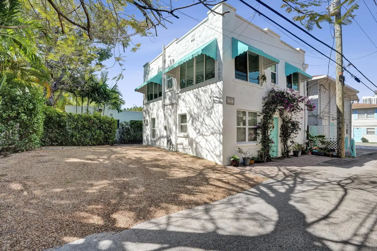 DSC02516 at 1405 SE 2nd Street, Fort Lauderdale