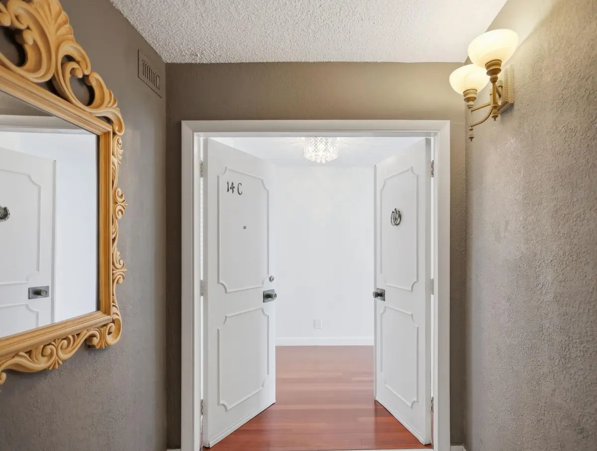 Semi Private Entry at 1390 S Ocean Boulevard 14c, Pompano Beach