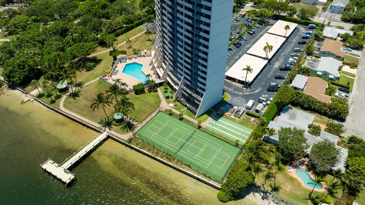 CONDO COMPLEX at 5200 N Flagler Drive 803, West Palm Beach