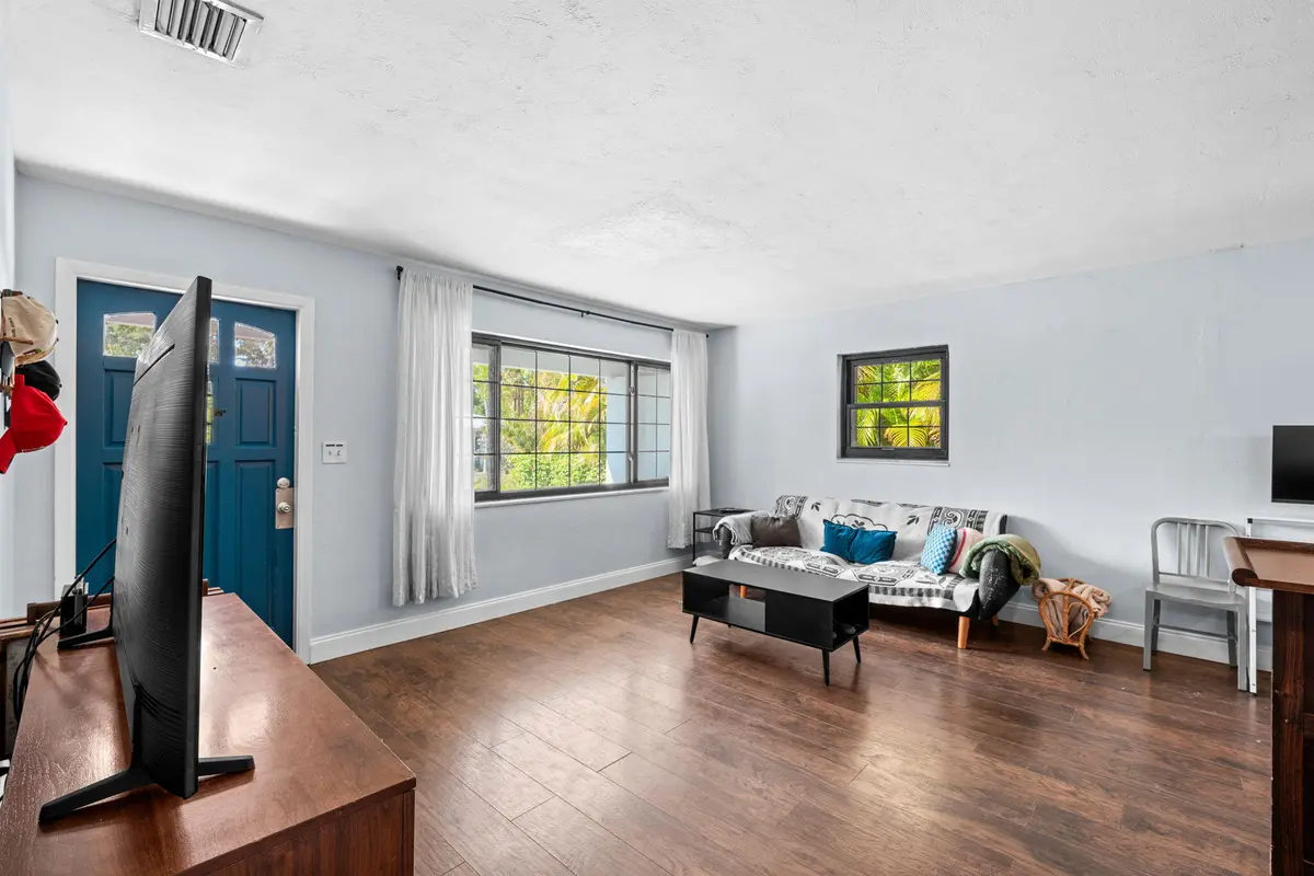 10-web-or-mls-A7408984 at 919 30th Street, West Palm Beach