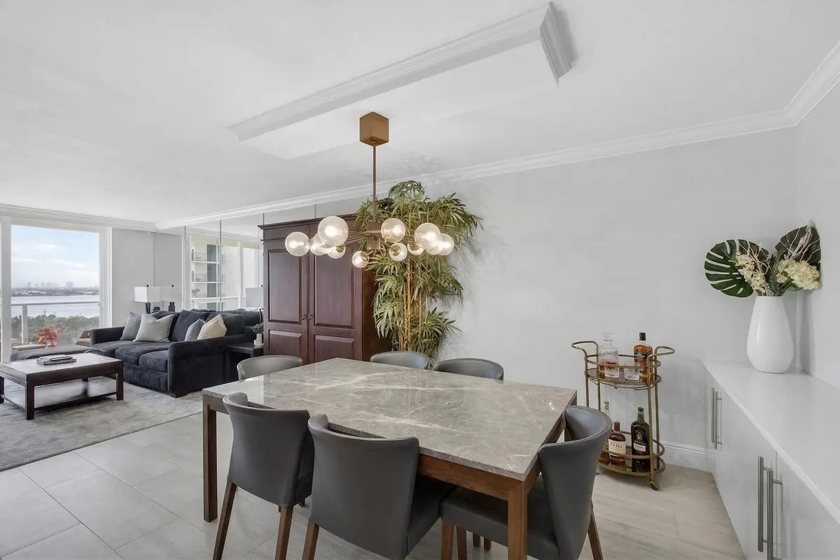 3-web-or-mls-5D1A1102 at 5440 N Ocean Drive 805, Singer Island
