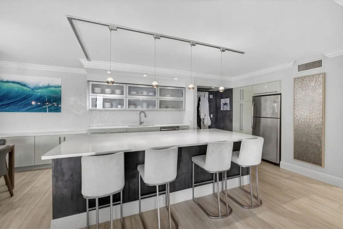 7-web-or-mls-5D1A1122 at 5440 N Ocean Drive 805, Singer Island