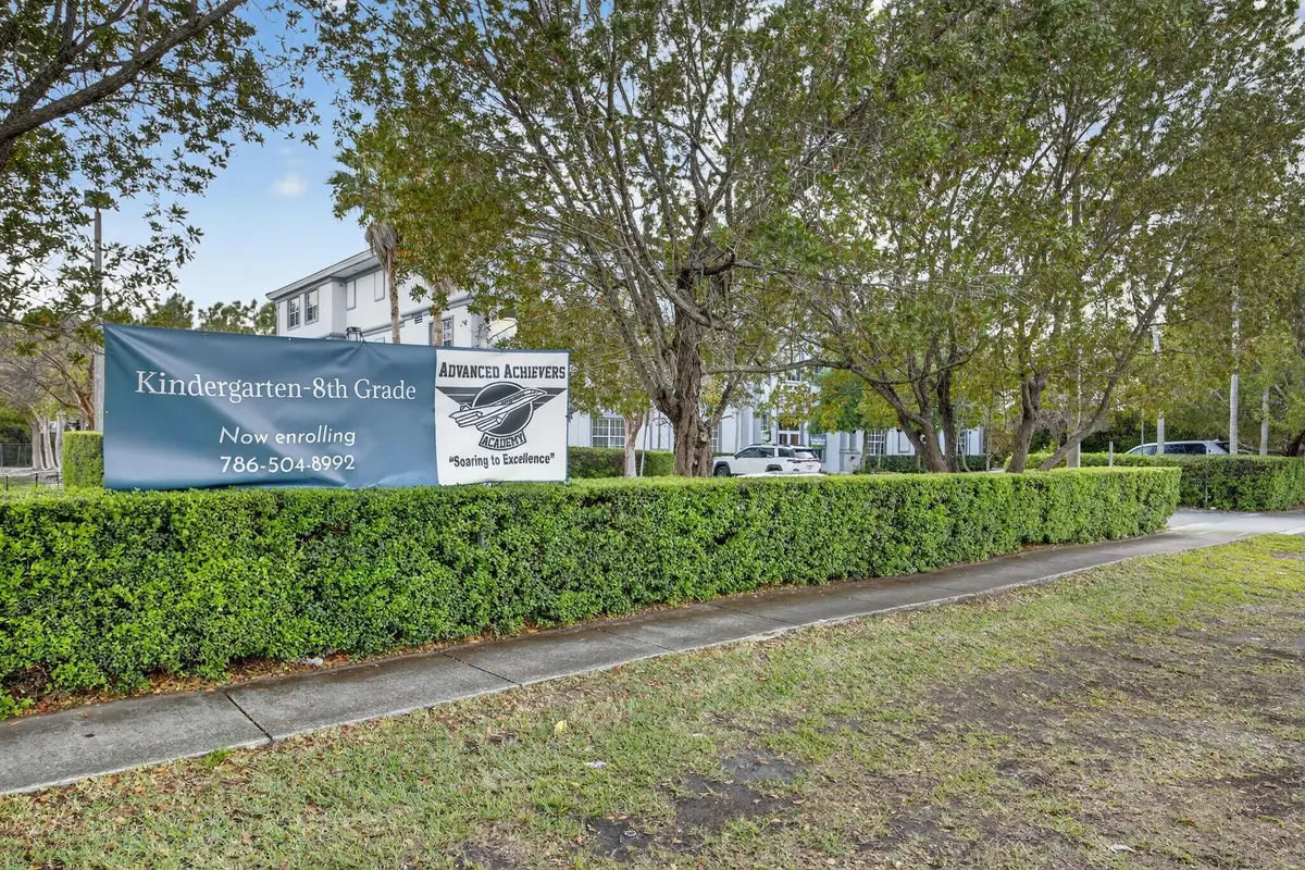 South Miami School For Sale at 713 W Palm Drive, Florida City