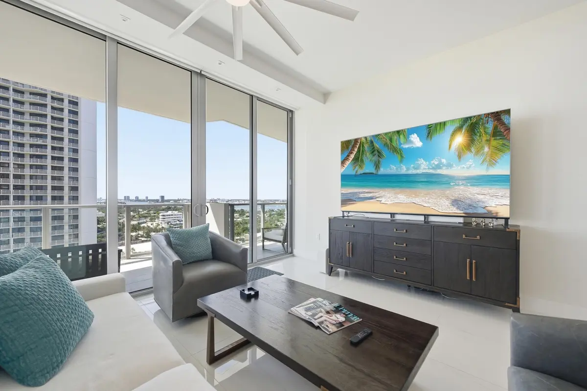 3__d4s7020 at 3100 N Ocean Drive H-1506, Singer Island