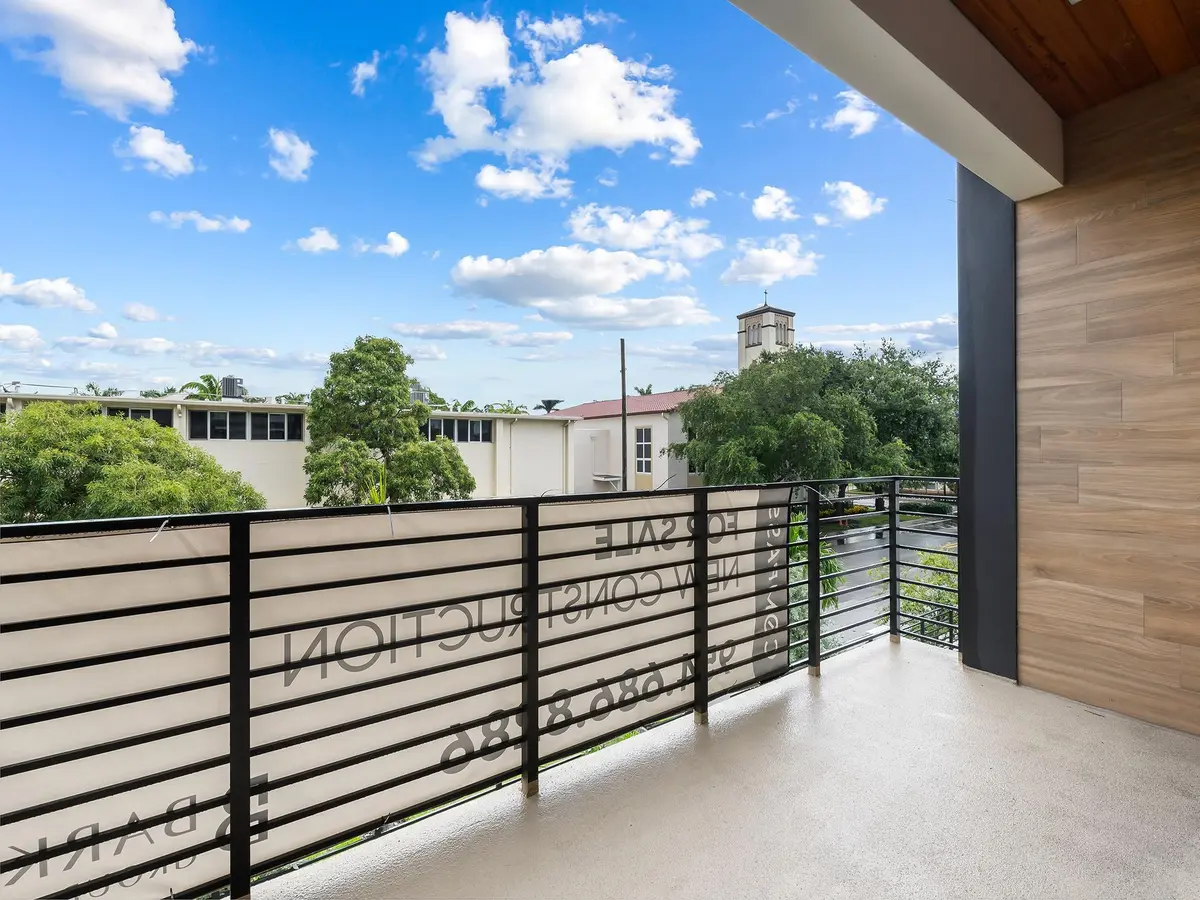 Photo 5 at 804 NE 2nd Street, Fort Lauderdale
