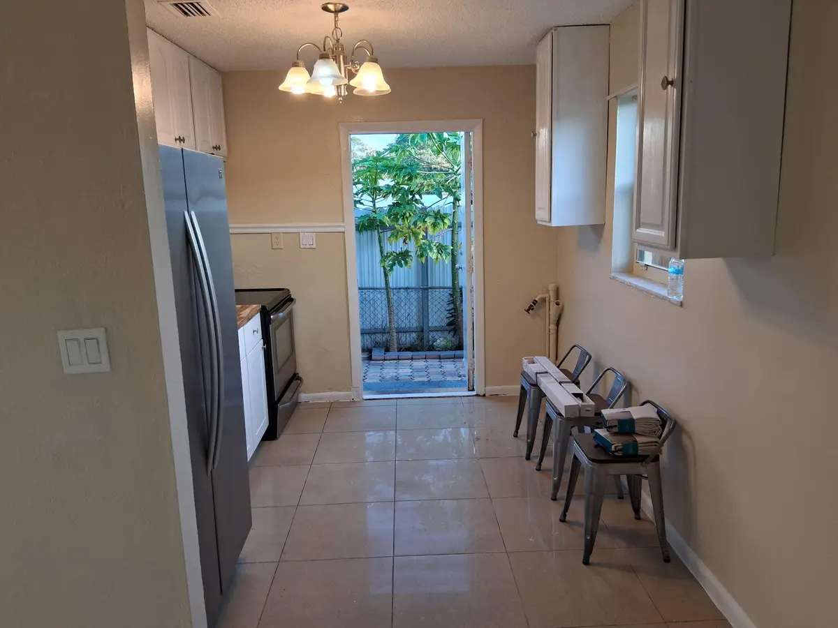 420 Fleming Avenue, Greenacres, FL – photo 2