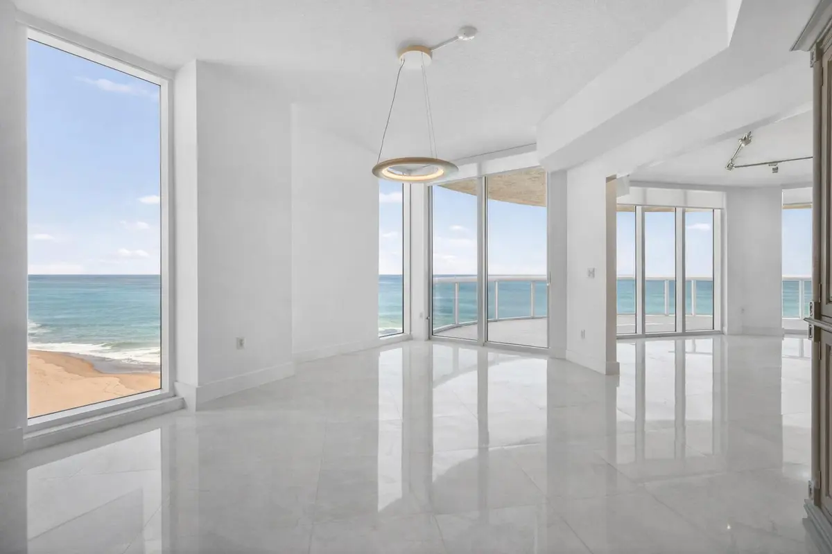 Vacant - perfect condition at 4600 N Ocean Drive 801, Singer Island