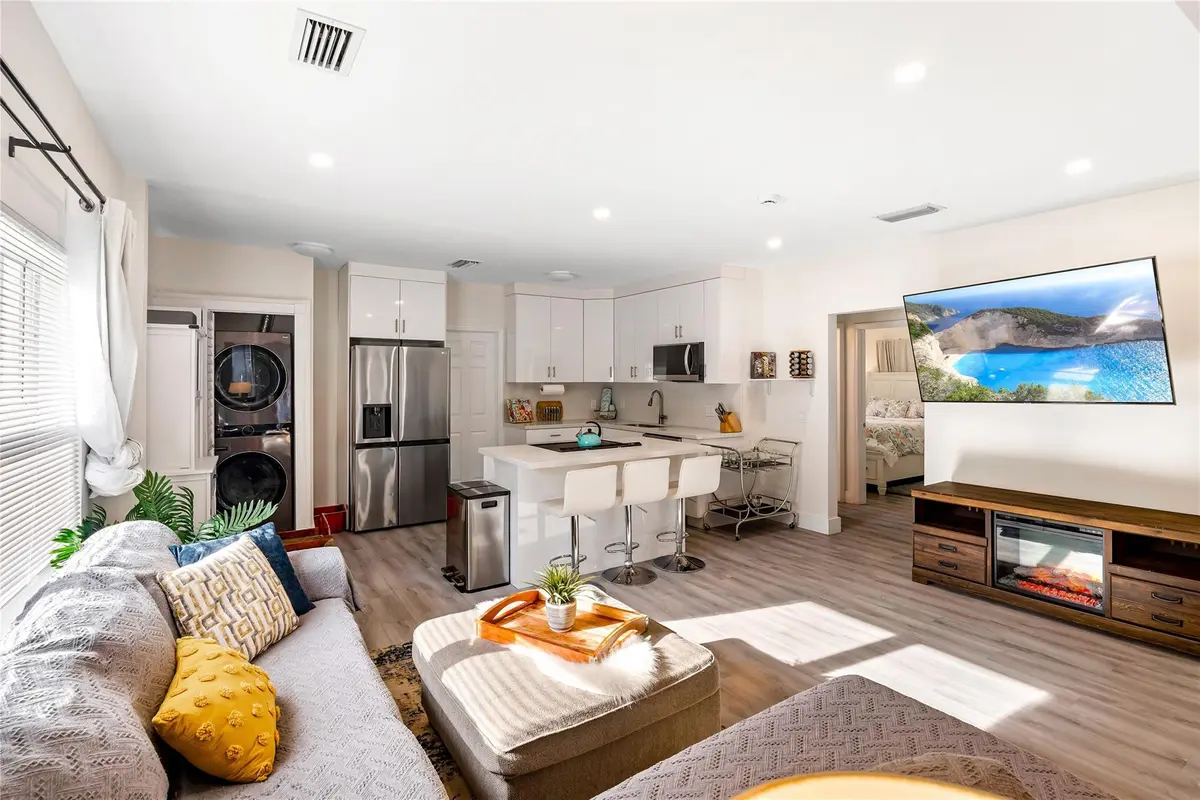 Photo 8 at 218 SW 7th Street, Dania Beach