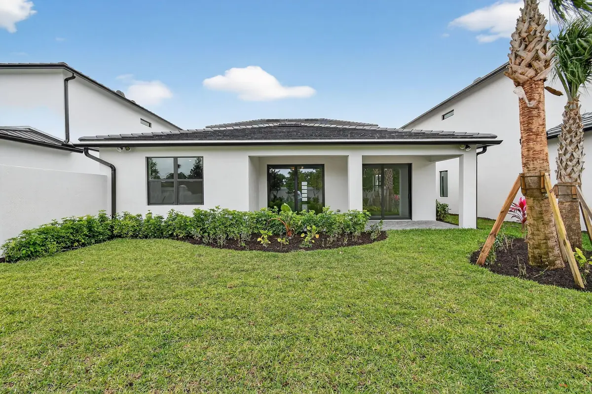 Lot68–13814DalradaAve_rear at 13814 Dalrada Avenue Coral 68, Palm Beach Gardens
