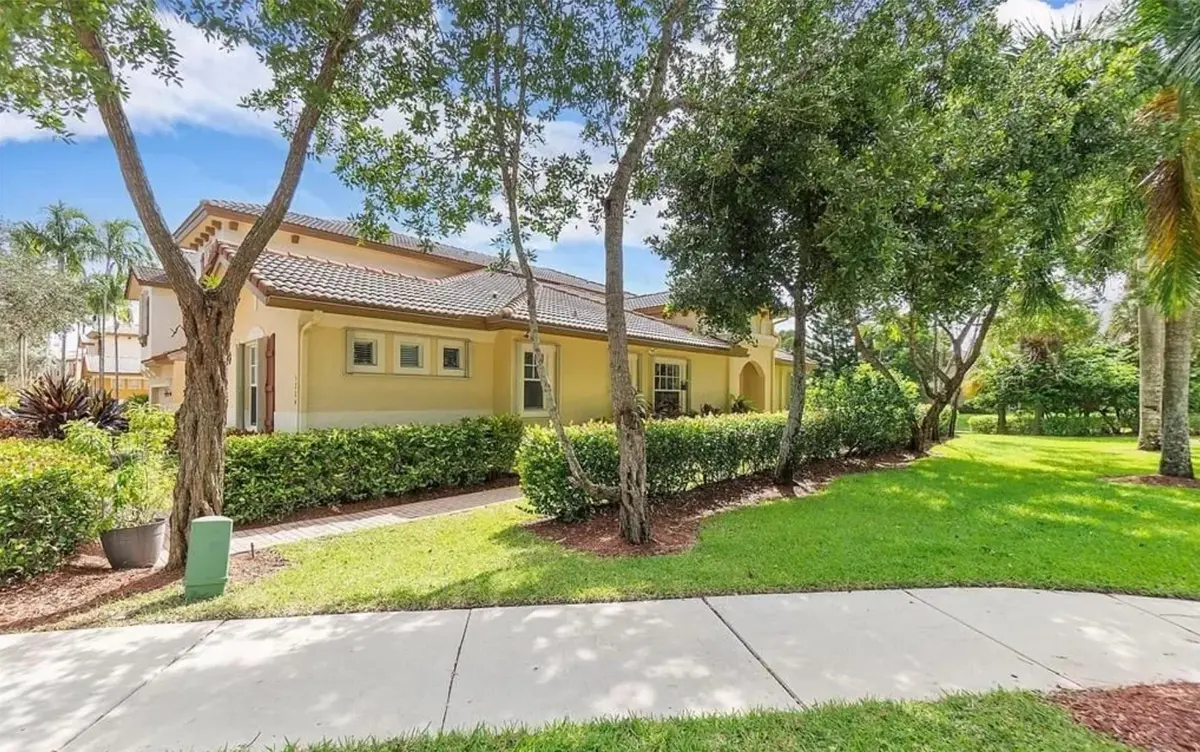 Photo 3 at 5784 NW 120th Avenue, Coral Springs
