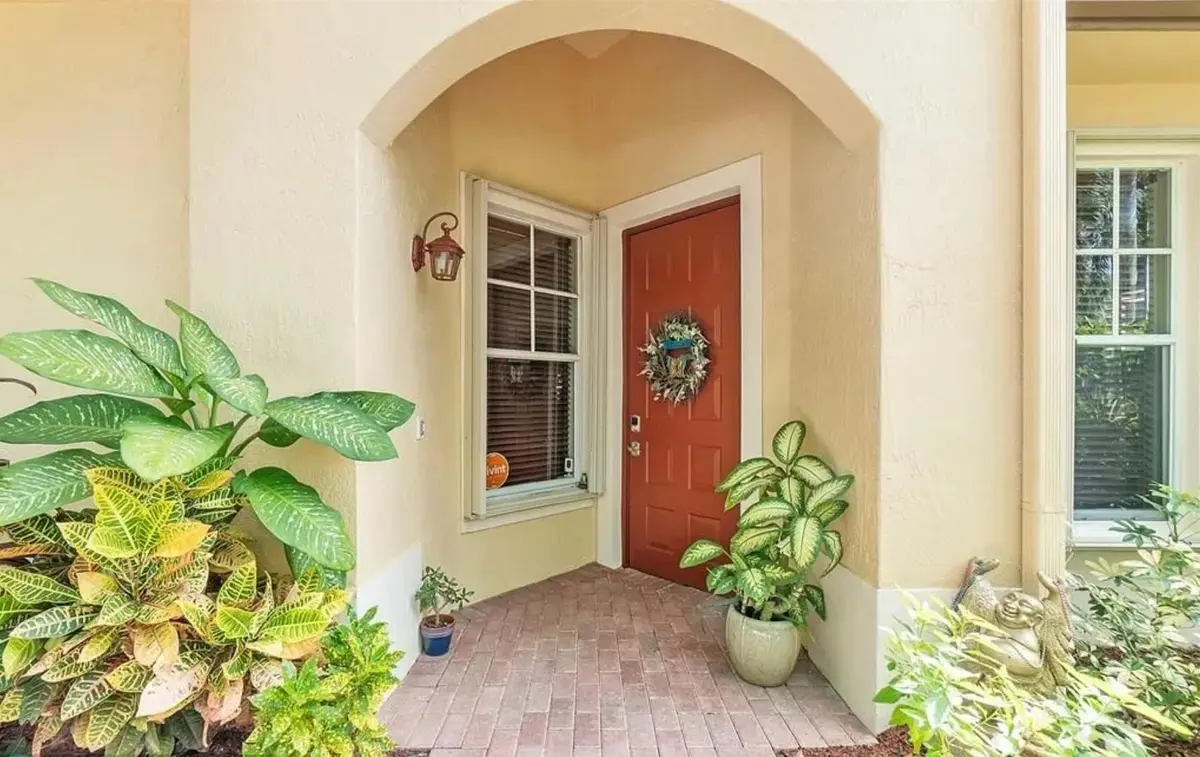 Private front entryway at 5784 NW 120th Avenue, Coral Springs