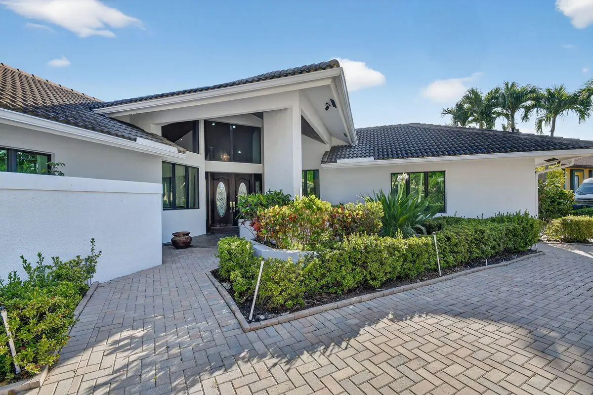 Front walk at 2410 Embassy Drive, West Palm Beach