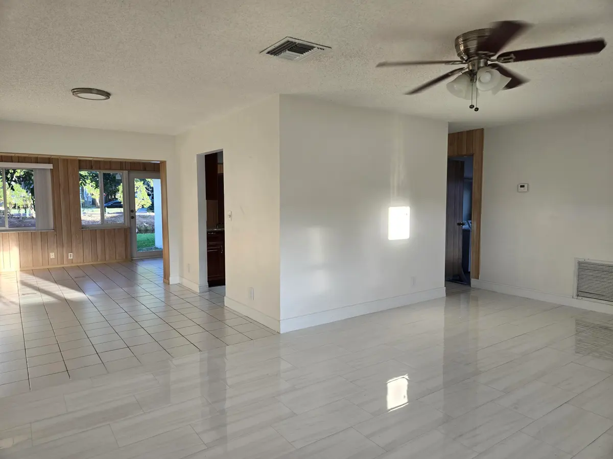 open floorplan at 1320 NW 82nd Avenue, Plantation