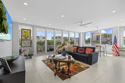 3589 S Ocean Boulevard 306, South Palm Beach – Condominium for sale