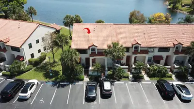 302 Liberty Court, Deerfield Beach – sold