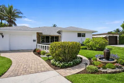 4490 NW 43rd Street, Lauderdale Lakes – sold