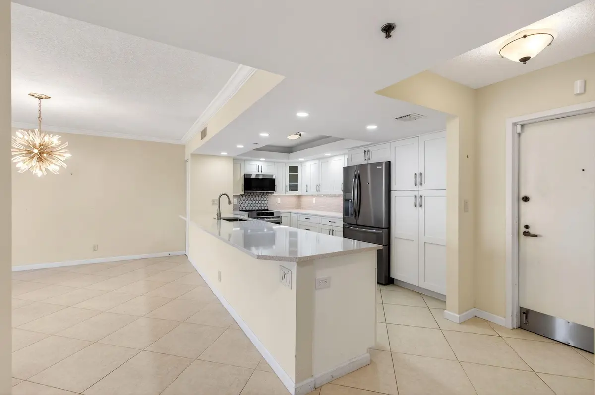 10-web-or-mls-DSC_7368 at 4740 S Ocean Boulevard 1502, Highland Beach