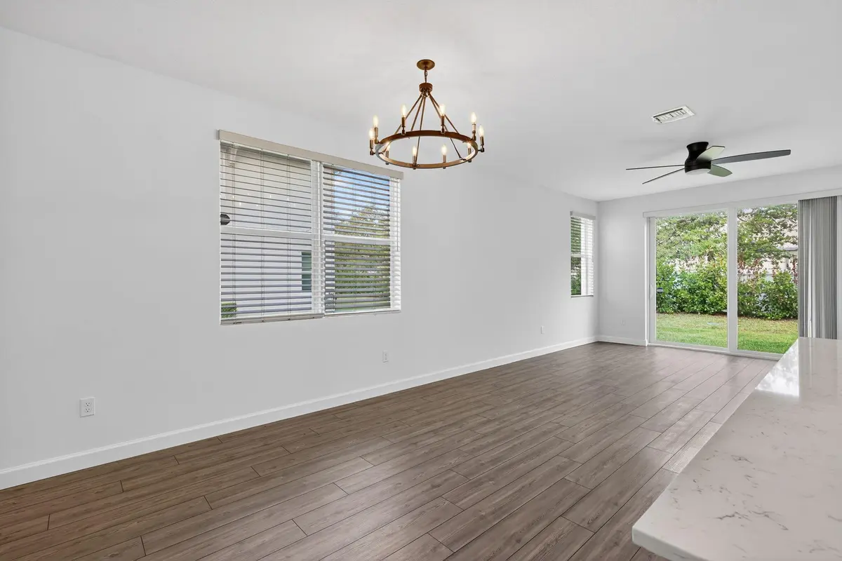 7-web-or-mls-5P1A1358 at 211 SE Woodbark Street, Port St. Lucie
