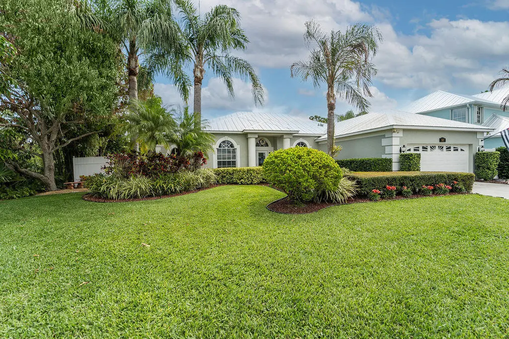 527NWBellworthO-13 at 527 NW Bellworth Place, Jensen Beach