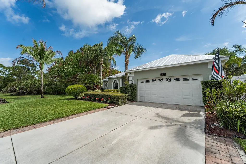 527NWBellworthO-15 at 527 NW Bellworth Place, Jensen Beach