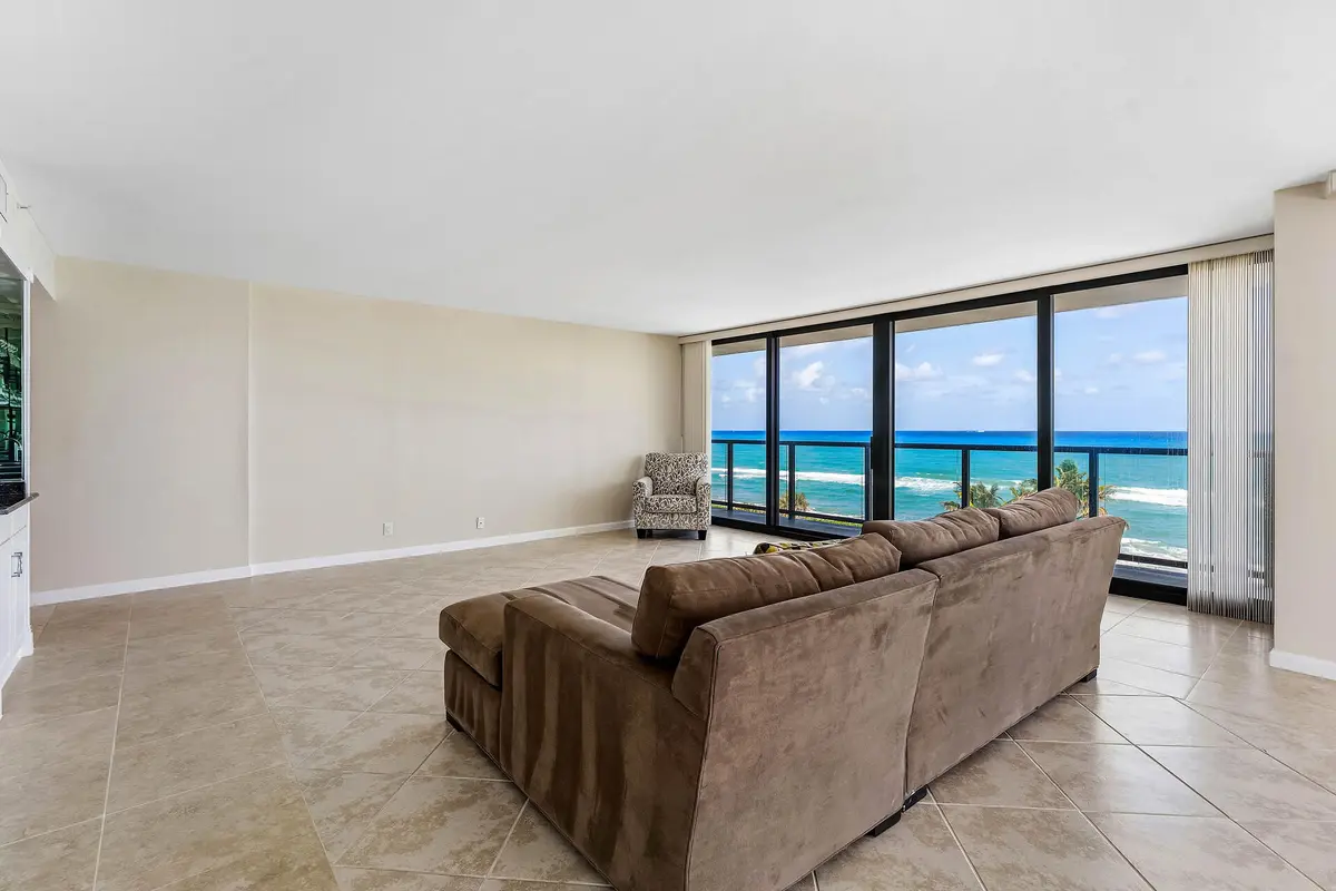 6DSC08558.jpg-vsuniqueid-69cd298aad671 at 3440 S Ocean Boulevard 502s, Palm Beach