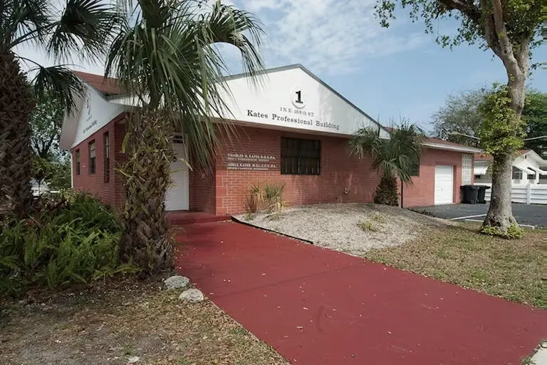 21-NE-168th-St-North-Miami-Beach-FL-Buil at 21 NE 168th Street, North Miami Beach