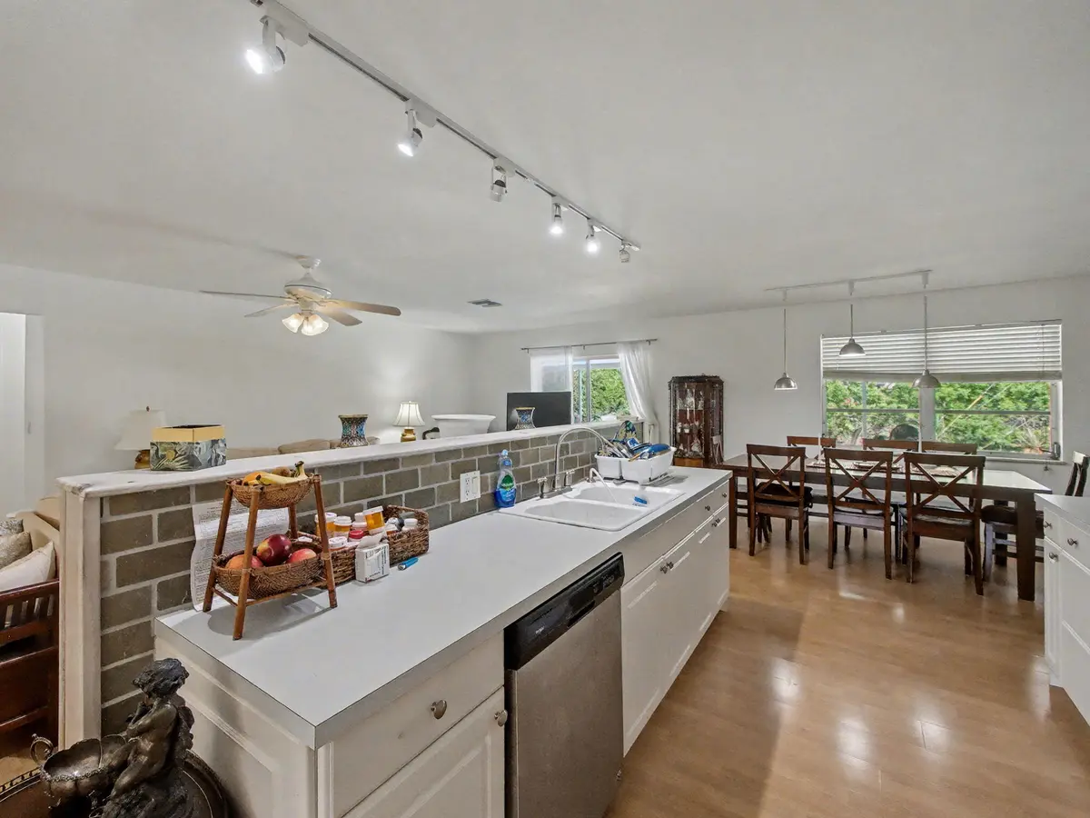 4-web-or-mls-009 at 394 Evergreen Avenue, Tequesta