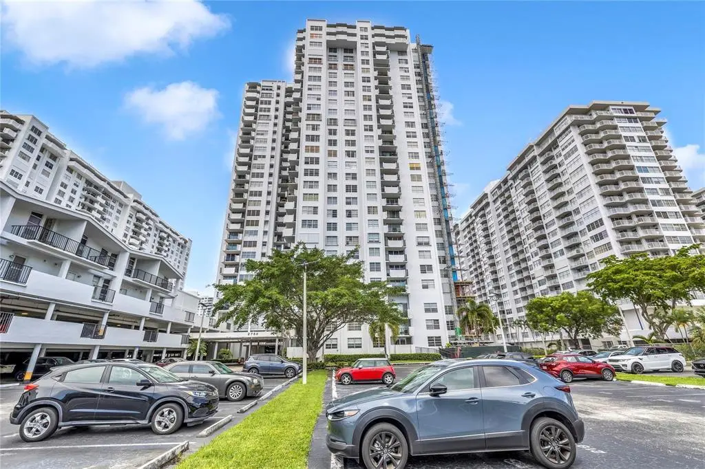 GetMedia (53) at 2750 NE 183rd Street 2202, Aventura